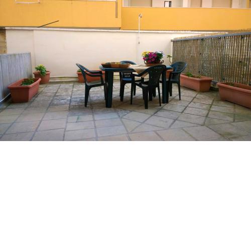 2 bedrooms appartement with sea view shared pool and enclosed garden at Gallipoli