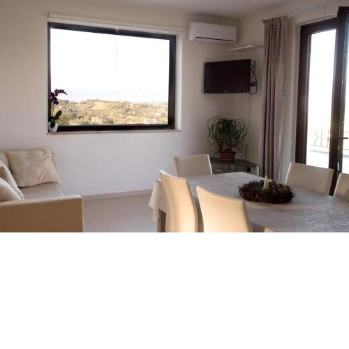 2 bedrooms appartement with shared pool enclosed garden and wifi at Bosco di Caiazzo
