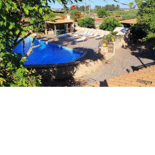 2 bedrooms appartement with shared pool furnished garden and wifi at Castrignano del Capo 4 km away from the beach