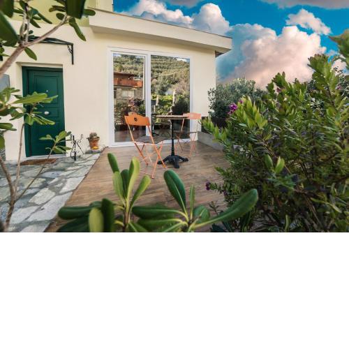 2 bedrooms appartement with shared pool jacuzzi and furnished terrace at Borganzo 5 km away from the beach