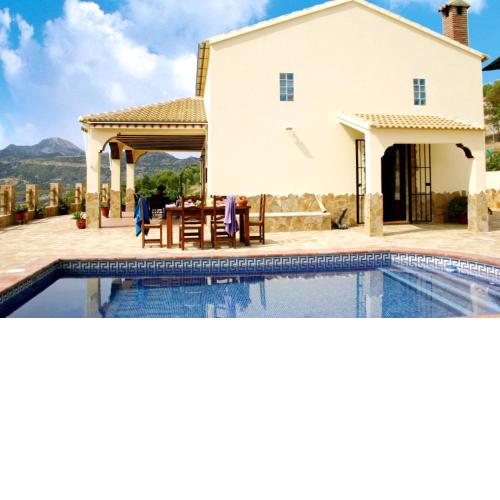 2 bedrooms chalet with lake view private pool and furnished garden at El Gastor