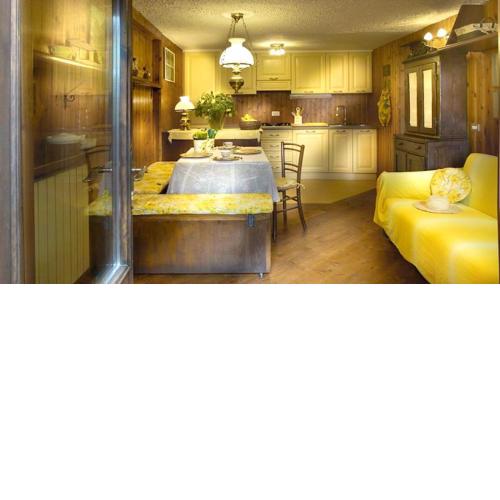 2 bedrooms chalet with sauna enclosed garden and wifi at Gratillon