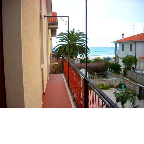 2 bedrooms house at Contrada Termini 3 m away from the beach with sea view and balcony