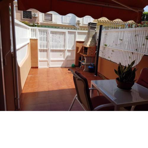2 bedrooms house at Los Alcazares 650 m away from the beach with furnished terrace and wifi