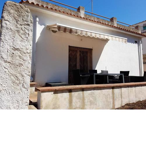 2 bedrooms house at Palamos 100 m away from the beach with enclosed garden and wifi