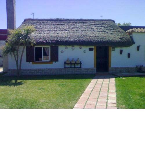 2 bedrooms house with enclosed garden at Sanlucar de Barrameda 2 km away from the beach