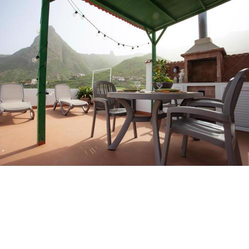 2 bedrooms house with sea view furnished terrace and wifi at Santa Cruz de Tenerife