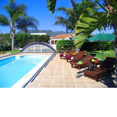 2 bedrooms house with sea view shared pool and jacuzzi at San Cristobal de La Laguna 3 km away from the beach