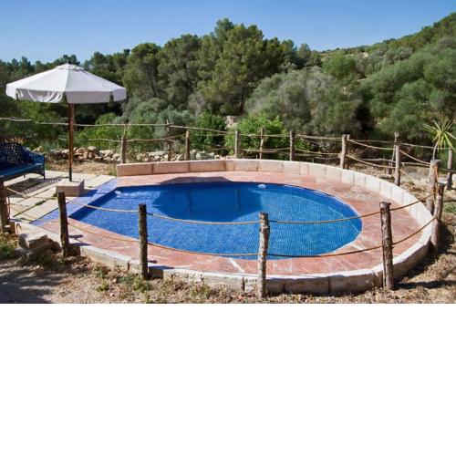 2 bedrooms house with shared pool enclosed garden and wifi at Petra