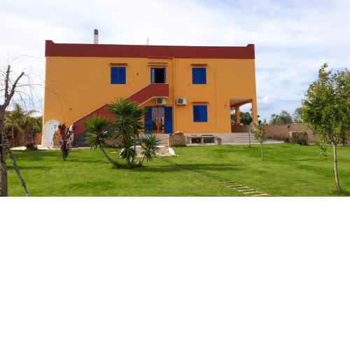 2 bedrooms property with enclosed garden and wifi at Gallipoli 3 km away from the beach