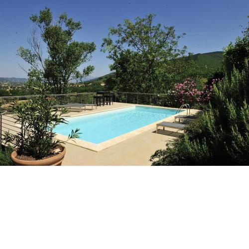 2 bedrooms villa with private pool enclosed garden and wifi at Costa