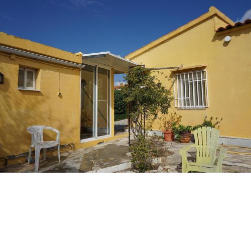 2 cosy holidayhomes near Valencia