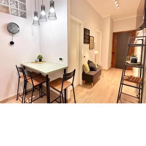 {20 min to Colosseo} High Design Apartament