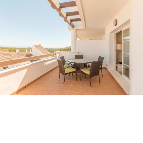 2167-Superb 2 bedrooms in luxury complex with pool