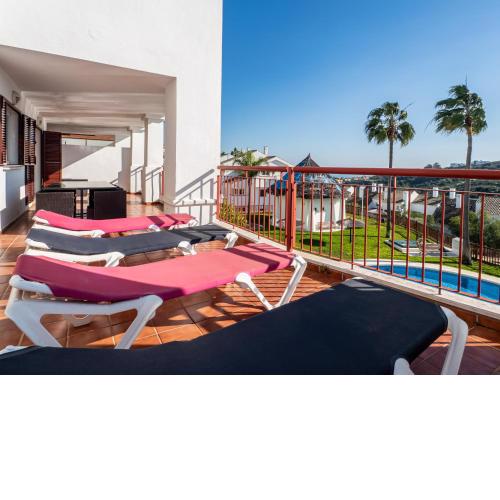 2174-Huge 3 bedrooms with terrace and pool
