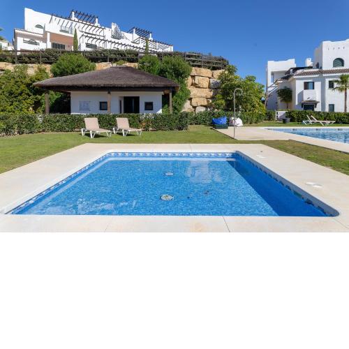 2193-Modern apt with terrace and seaview