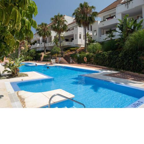 2199-Apt with terrace and pools