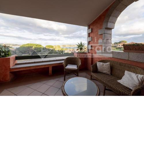22 BAIA DEL FARO - Trilocale con terrazza abitabile vista mare