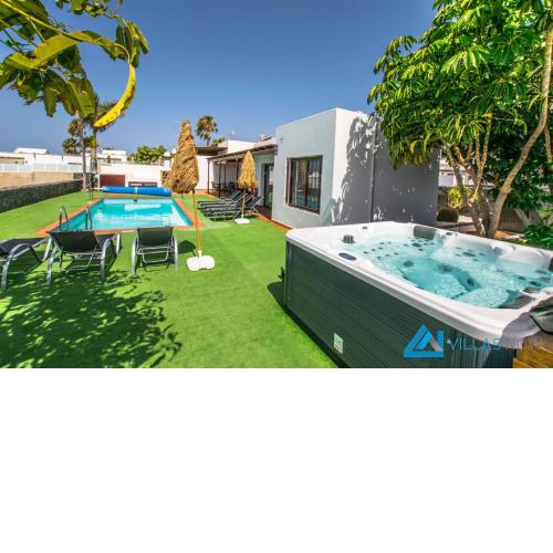 222 - Villa Noches De Luna by Villas Now Ltd