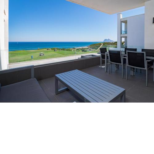 2226-Luxury sea view apartment
