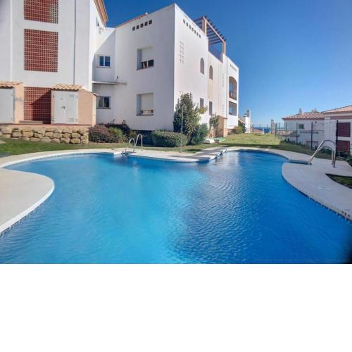 2251-Newly furnished 2 bedrooms with terrace!