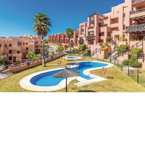 2311-modern apt with sea and pool views