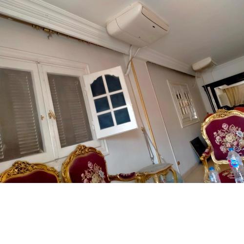 شارع الثروة المعدنية ڤيو الأهرامات شقة سوبر لوكس 250متر 4غرف مكيفة