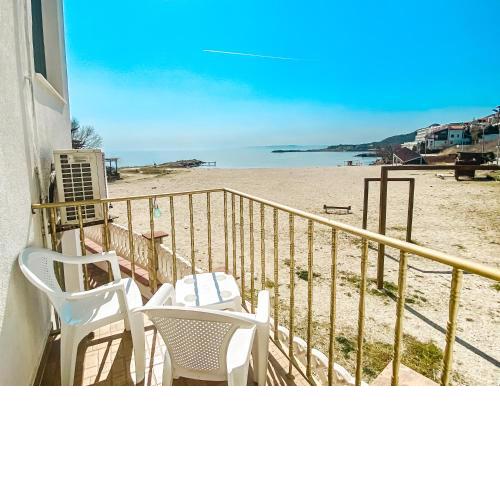 25m FROM THE BEACH!! Luxury Sea Paradise Apartment