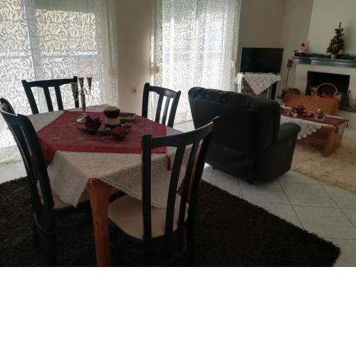 2nd Floor Apartment In Volos