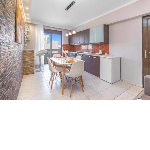 3- Sea view luxury suite in the center of Rhodes!
