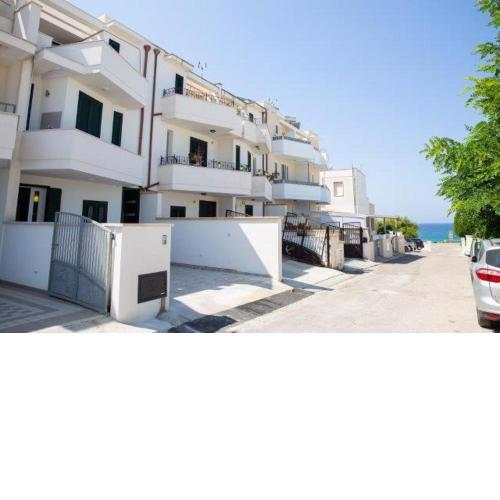 3 Appartamenti a 30 mt dal mare a Torre San Giovanni