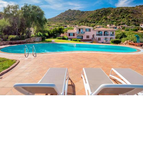 3 Beautiful Sea View Apartment
