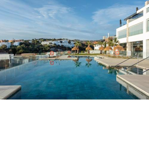 3 Bedroom apartment in Artola with private pool