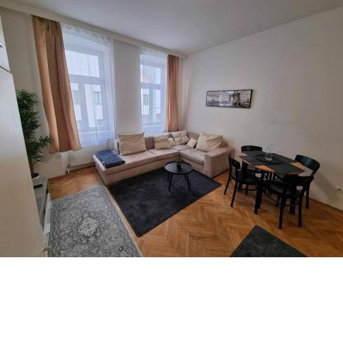 3 Bedroom Apartment in Vienna