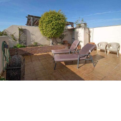 3 bedroom apartment with private rooftop terrace