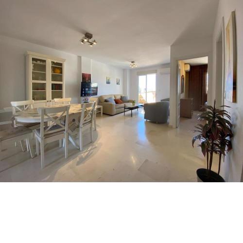 3 bedroom penthouse close by Parque de la Paloma Benalmádena