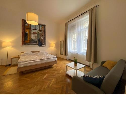 3 Bedrooms - Central Quarter Apartment
