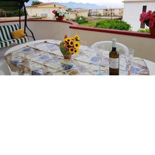 3 bedrooms appartement at Alcamo 100 m away from the beach with sea view enclosed garden and wifi