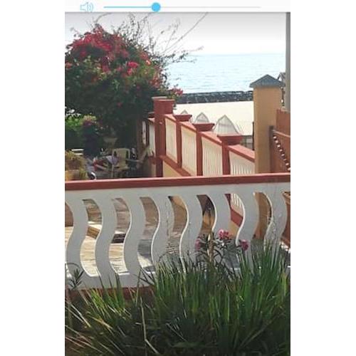 3 bedrooms appartement at Marina di Acate 800 m away from the beach with sea view enclosed garden and wifi