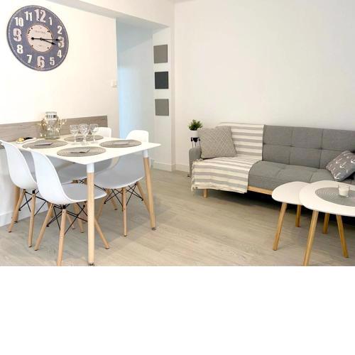 3 bedrooms appartement with furnished balcony and wifi at Gandia 1 km away from the beach