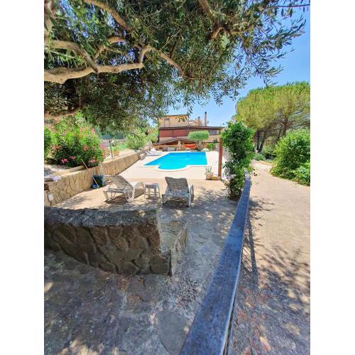 3 bedrooms appartement with lake view private pool and enclosed garden at Pergusa
