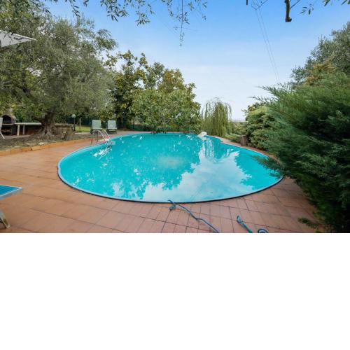3 bedrooms appartement with private pool jacuzzi and enclosed garden at Fabrica di Roma