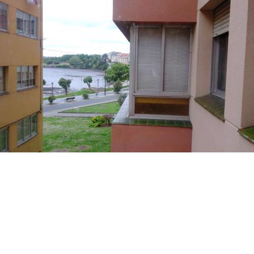 3 bedrooms appartement with sea view and balcony at Cambre 5 km away from the beach