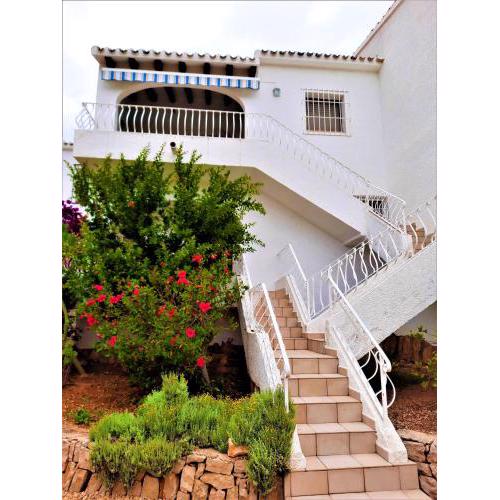 3 bedrooms appartement with shared pool spa and enclosed garden at Teulada 1 km away from the beach
