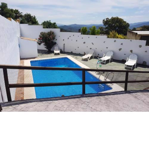 3 bedrooms chalet with private pool enclosed garden and wifi at Algar