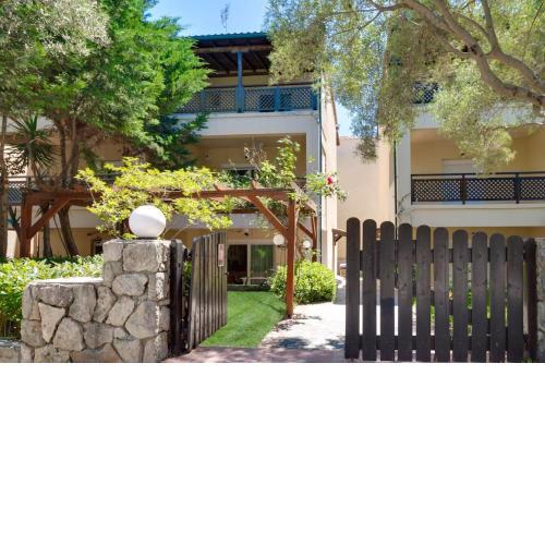 3 Bedrooms cozy Villa- 150m from the beach!