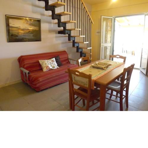 3 bedrooms house at Kaukana Ragusa 150 m away from the beach with furnished terrace