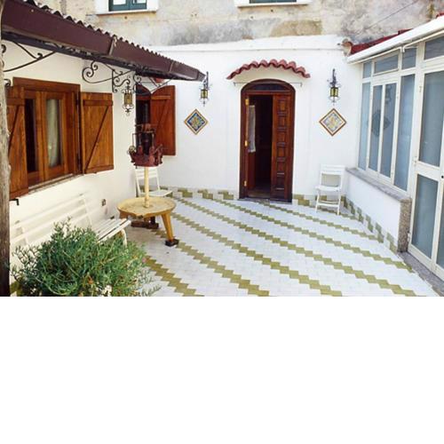 3 bedrooms house at Maiori 300 m away from the beach with city view furnished terrace and wifi