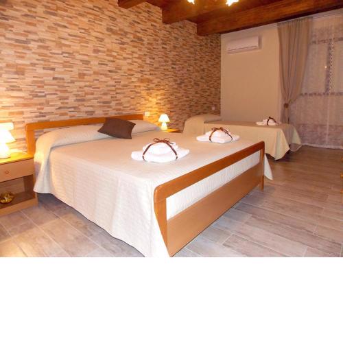 3 bedrooms house with city view balcony and wifi at Frascineto