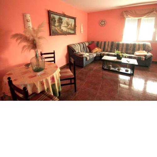 3 bedrooms house with furnished terrace and wifi at Ovinana